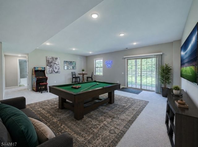 50 Sullivan Road, Raritan Twp., NJ 08822
