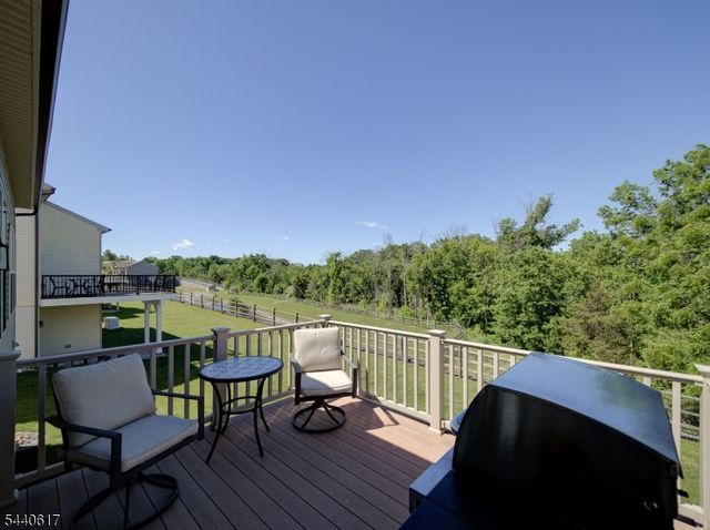 50 Sullivan Road, Raritan Twp., NJ 08822
