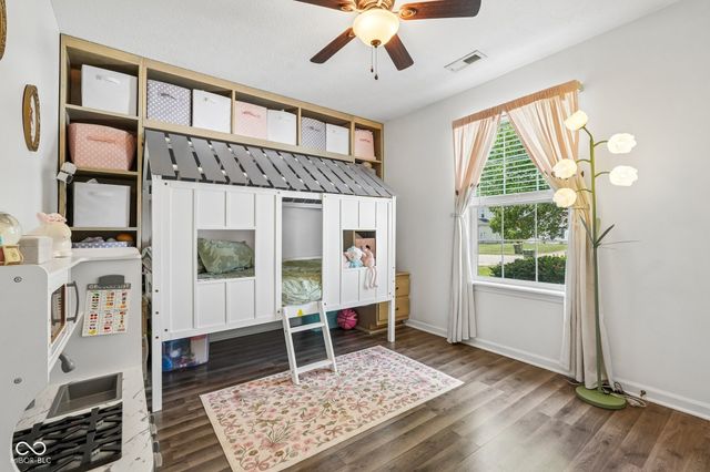 718 Breakers Lane, Fortville, IN 46040