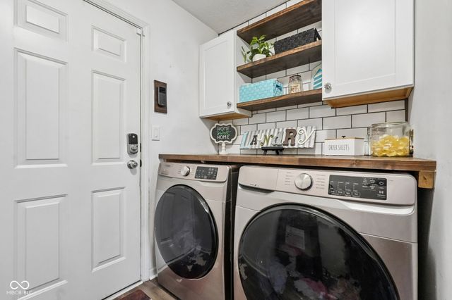 718 Breakers Lane, Fortville, IN 46040