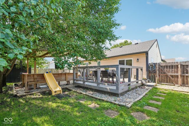 718 Breakers Lane, Fortville, IN 46040