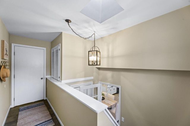 909 York Imperial DRIVE, Oconomowoc, WI 53066