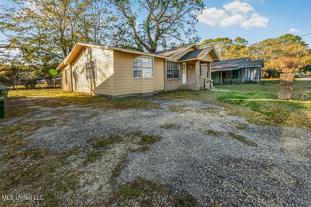 3827 Victor Street, Pascagoula, MS 39567