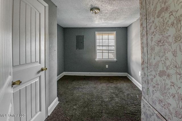 3827 Victor Street, Pascagoula, MS 39567