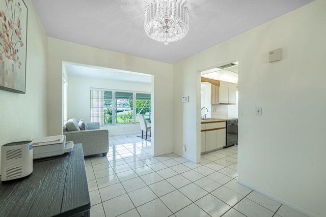 135 NW 14th Street, Boynton Beach, FL 33426