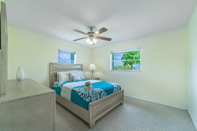 135 NW 14th Street, Boynton Beach, FL 33426