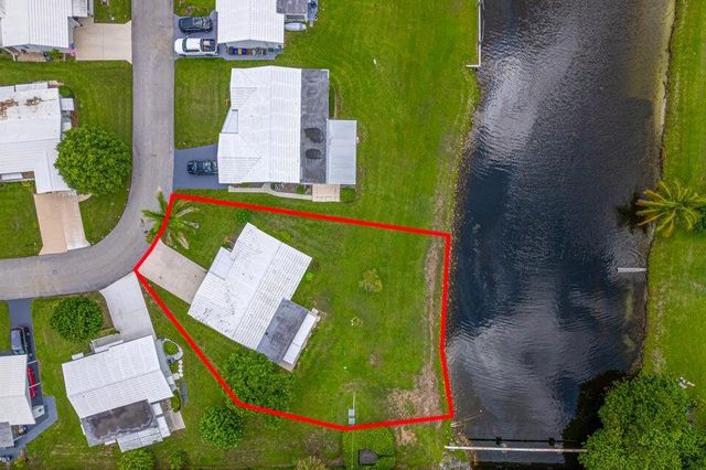 135 NW 14th Street, Boynton Beach, FL 33426