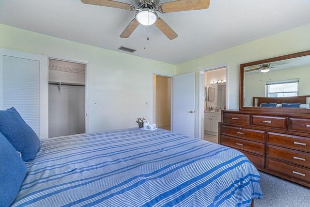 135 NW 14th Street, Boynton Beach, FL 33426