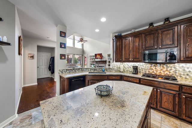 2185 Hillcroft Drive, Rockwall, TX 75087