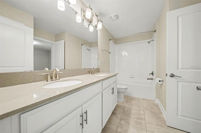 11118 LONGLEAF WOODS DRIVE, Orlando, FL 32832