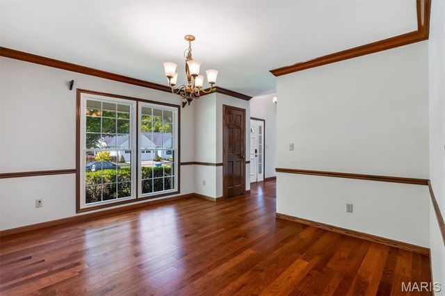 2100 Seven Oaks Drive, St Charles, MO 63303