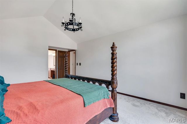 2100 Seven Oaks Drive, St Charles, MO 63303