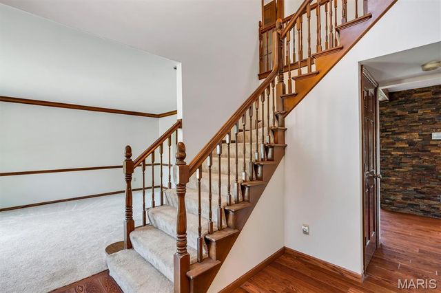2100 Seven Oaks Drive, St Charles, MO 63303