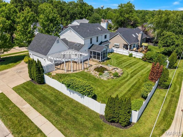 2100 Seven Oaks Drive, St Charles, MO 63303