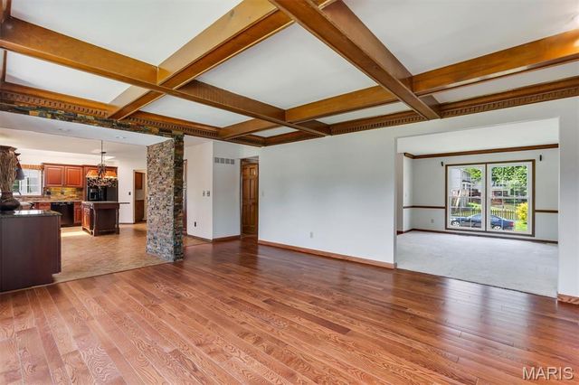 2100 Seven Oaks Drive, St Charles, MO 63303