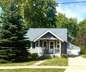 736 4TH STREET, Menasha, WI 54952