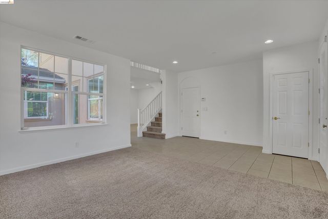 2340 St Augustine Dr, Brentwood, CA 94513