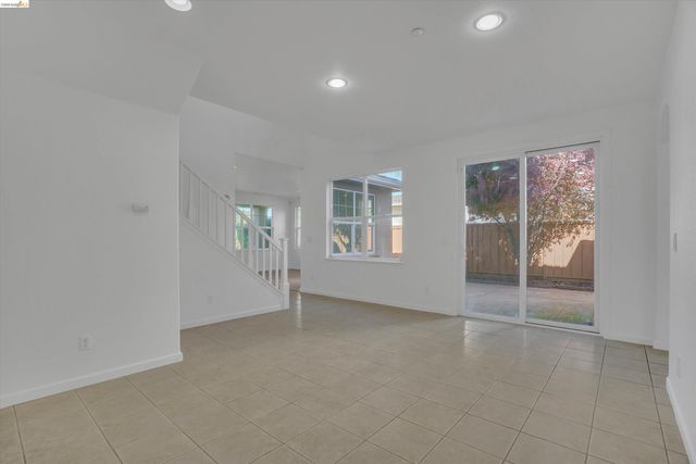 2340 St Augustine Dr, Brentwood, CA 94513