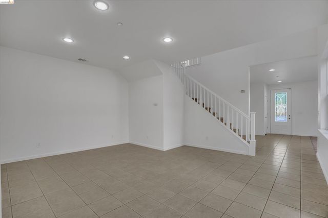 2340 St Augustine Dr, Brentwood, CA 94513