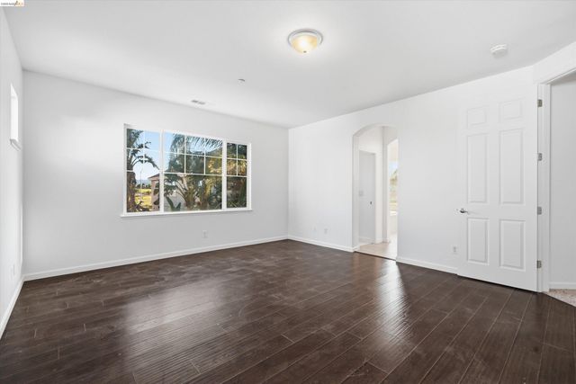 2340 St Augustine Dr, Brentwood, CA 94513