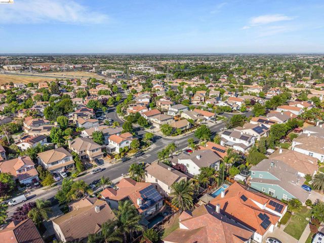 2340 St Augustine Dr, Brentwood, CA 94513