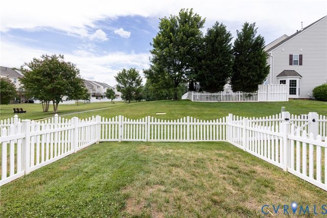 8117 Belton Cir, Mechanicsville, VA 23116