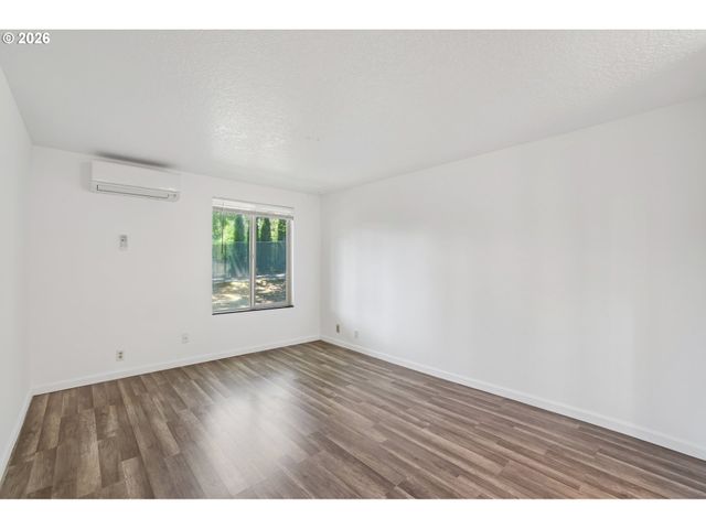 10141 Sw TRAPPER Ter, Beaverton, OR 97008