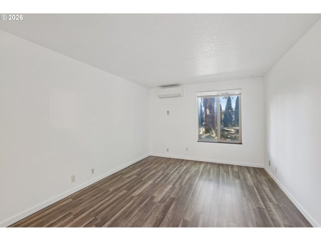 10141 Sw TRAPPER Ter, Beaverton, OR 97008