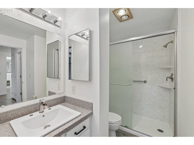 10141 Sw TRAPPER Ter, Beaverton, OR 97008
