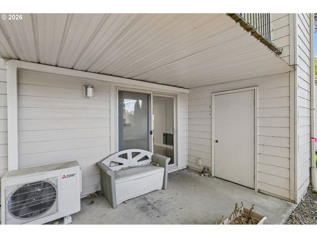 10141 Sw TRAPPER Ter, Beaverton, OR 97008