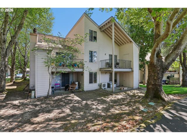 10141 Sw TRAPPER Ter, Beaverton, OR 97008