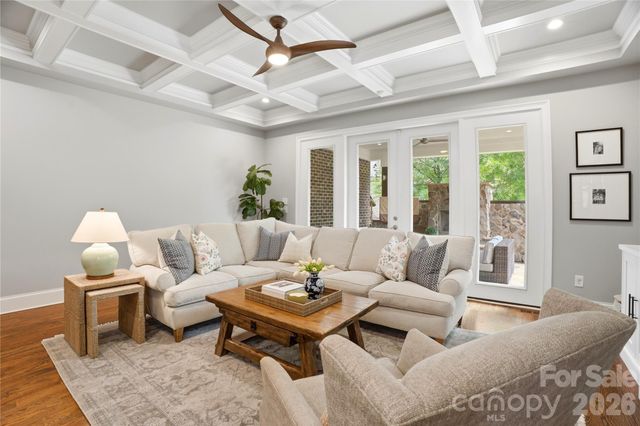 7303 Sheffingdell Drive, Charlotte, NC 28226