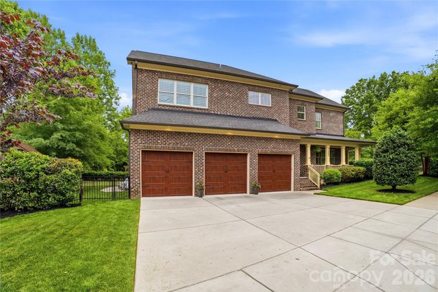 7303 Sheffingdell Drive, Charlotte, NC 28226
