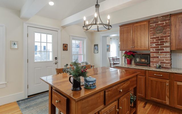 7 Rogers Street, Walpole, NH 03608