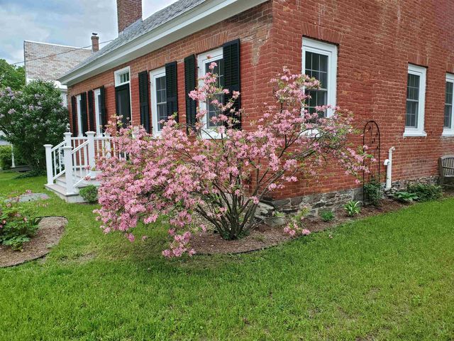 7 Rogers Street, Walpole, NH 03608