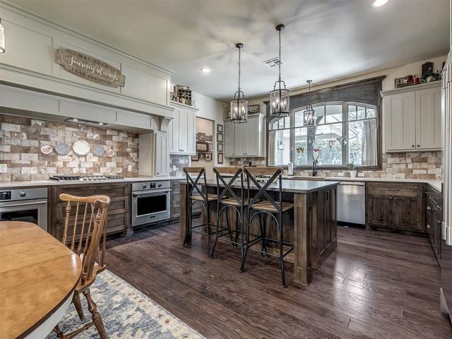 8432 SW 110th Court, Oklahoma City, OK 73173