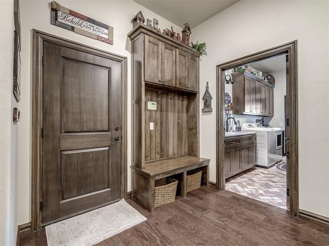8432 SW 110th Court, Oklahoma City, OK 73173