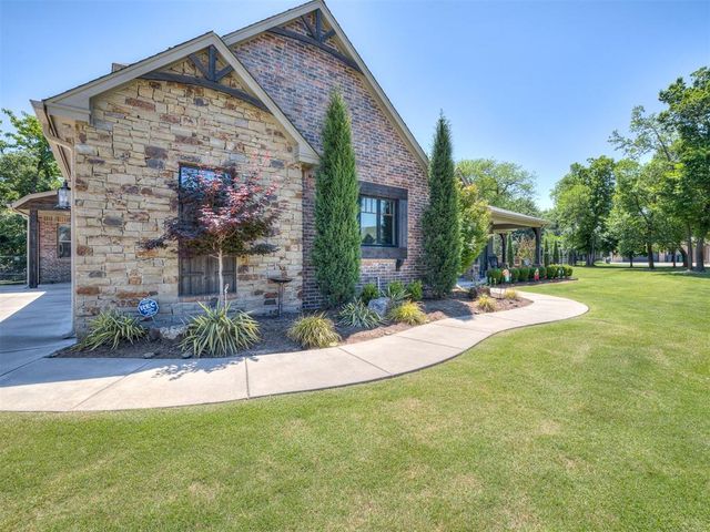 8432 SW 110th Court, Oklahoma City, OK 73173