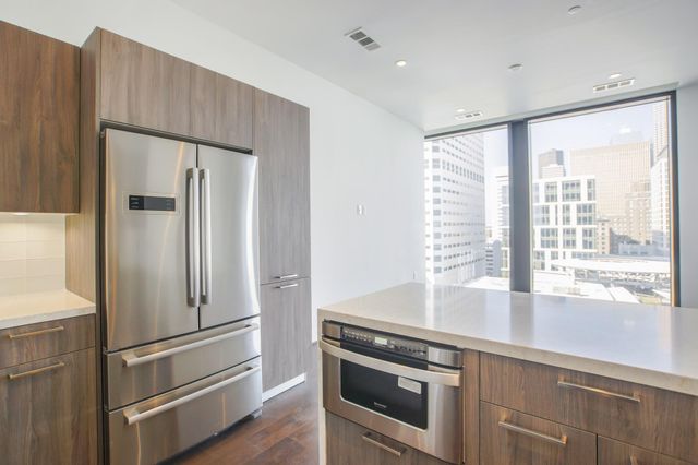 1211 Caroline Street 1008, Houston, TX 77002