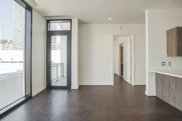 1211 Caroline Street 1008, Houston, TX 77002