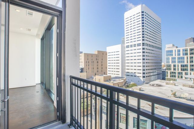 1211 Caroline Street 1008, Houston, TX 77002