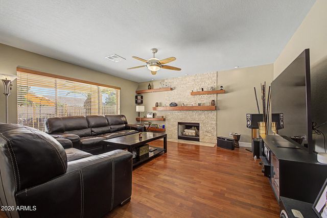 1162 E SHEFFIELD Avenue, Chandler, AZ 85225