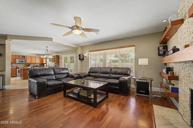 1162 E SHEFFIELD Avenue, Chandler, AZ 85225