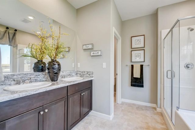 1001 Lucia Avenue, Fowler, CA 93625