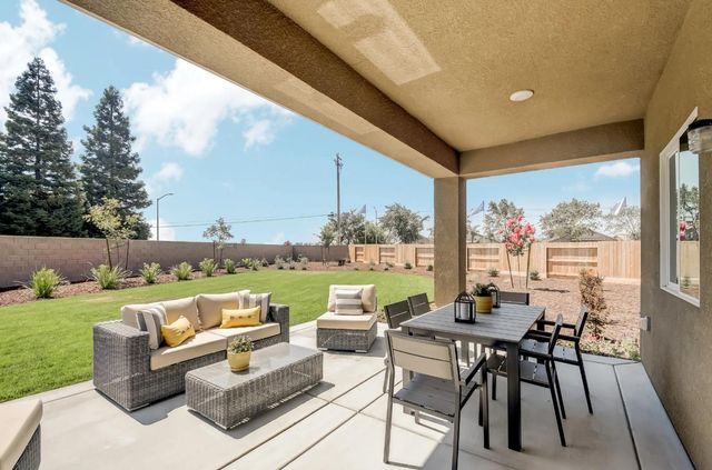 1001 Lucia Avenue, Fowler, CA 93625