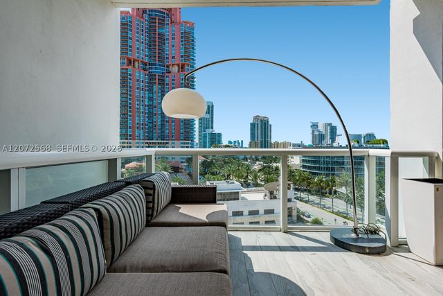 50 S Pointe Dr 905, Miami Beach, FL 33139