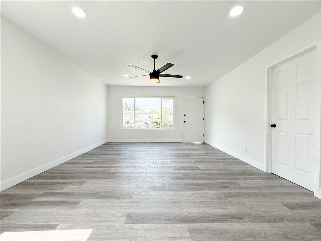 718 E 103rd Place, Los Angeles, CA 90002 — photo 3
