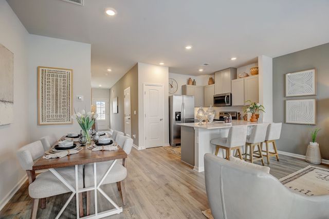 2262 Harlequin Point, Lebanon, TN 37090