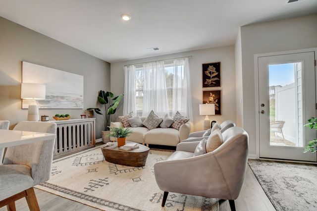 2262 Harlequin Point, Lebanon, TN 37090