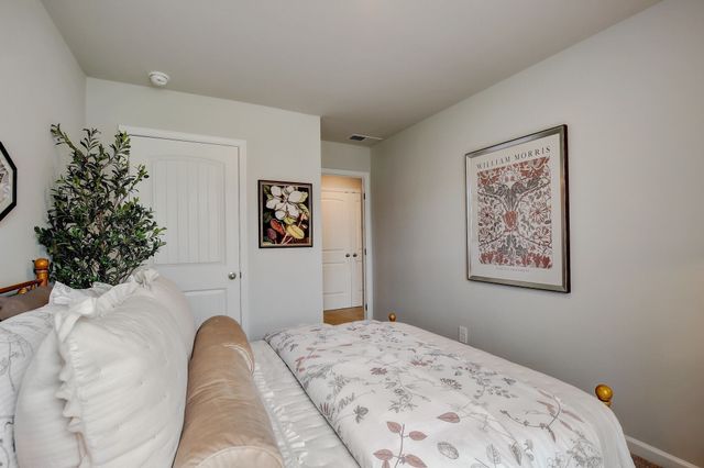 2262 Harlequin Point, Lebanon, TN 37090